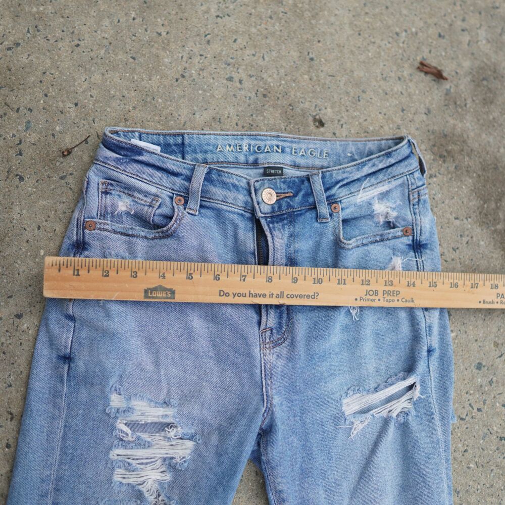 American Eagle Ripped Mom Jeans Size 0 Light Wash High Rise Distressed Denim - Picture 7 of 8